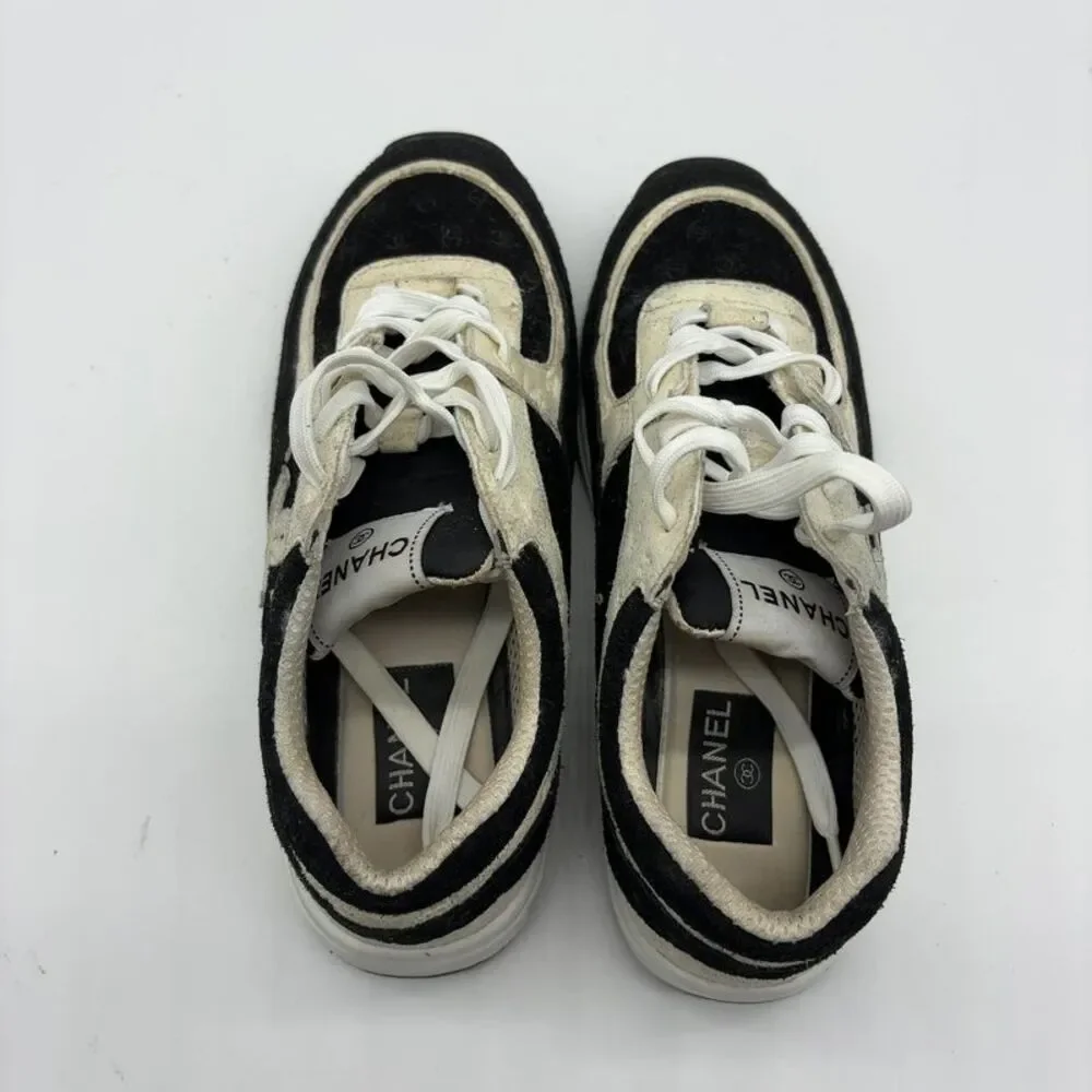 CHANEL Suede Calfskin Black and White CC Logo Sneakers Sz 8 1/2 EU 39